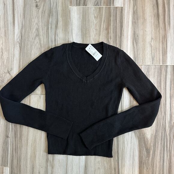 NWT Brandy Melville Sweater Y2K Black Knit Long Sleeve Cropped V-Neck One Size - Picture 1 of 6